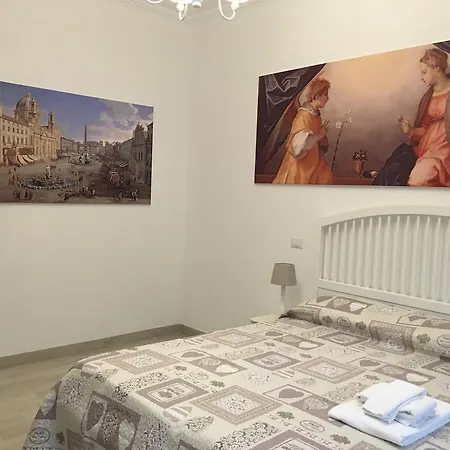Domus Vaticana * روما
